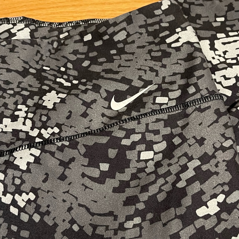 Nike yoga pants